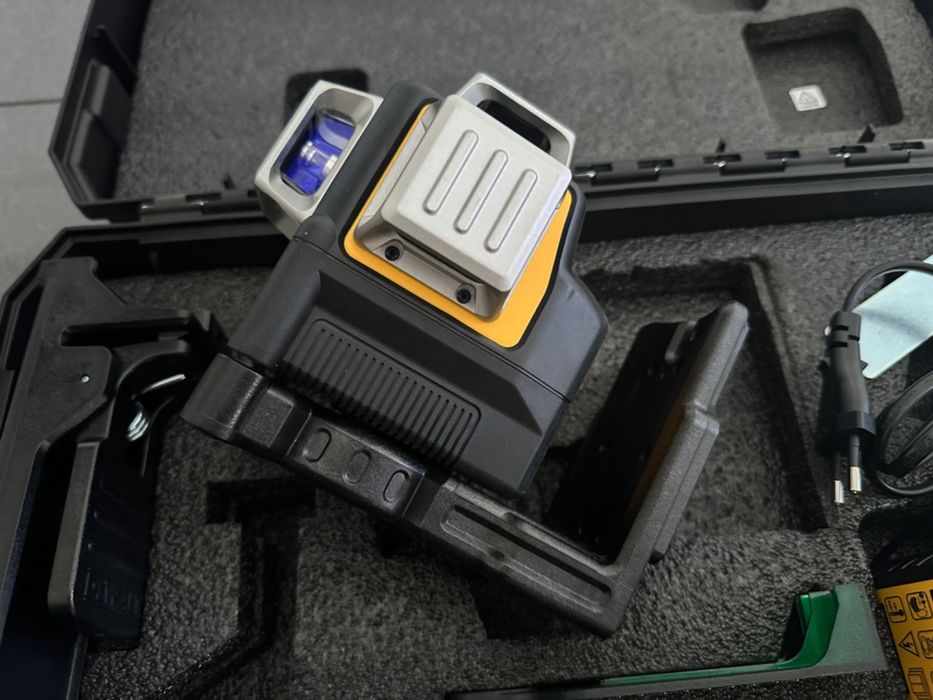 Nível Laser Autonivelante 3x360º Verde DeWalt DCE089D1G-QW Novo em Caixa c/Fatura Garantia