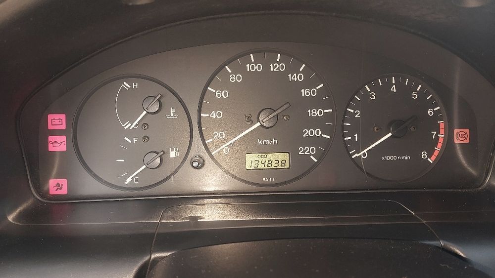 Mazda 323F 1.3 benzyna