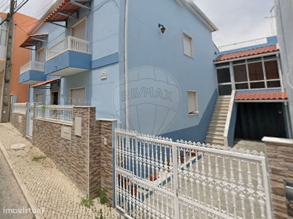 Moradia T5 para venda