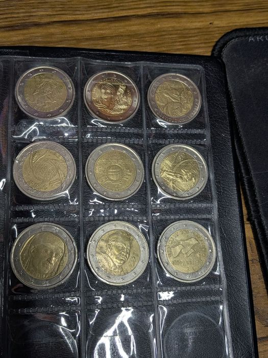 Várias Moedas 2€ comemorativas
