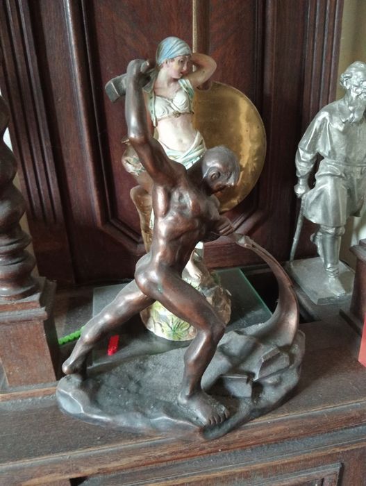 Фарфоровые фигурки