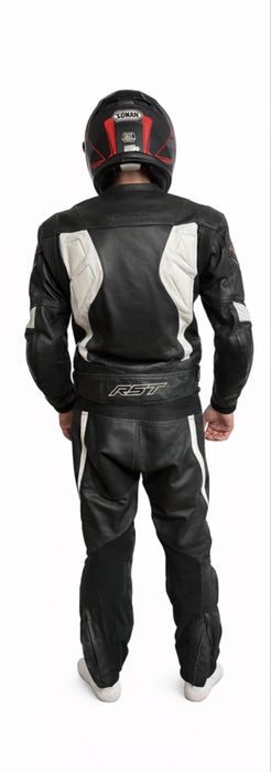 Продам шкіряний мотоциклетний костюм RST (куртка + штани)