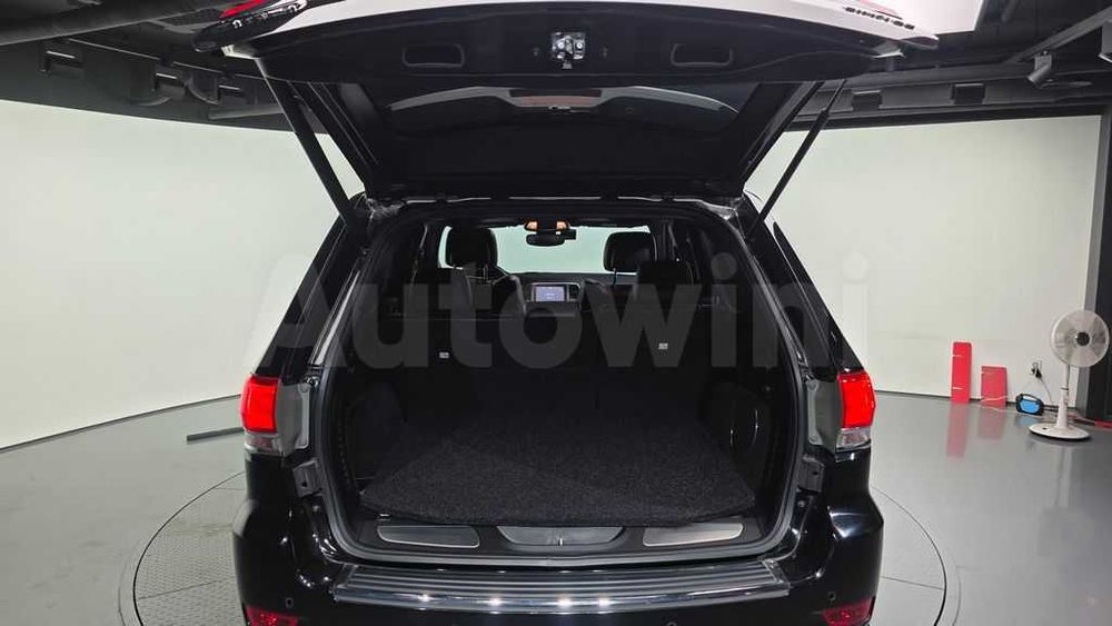Брутальний Jeep Grand Cherokee на 3.0 дизелі!!