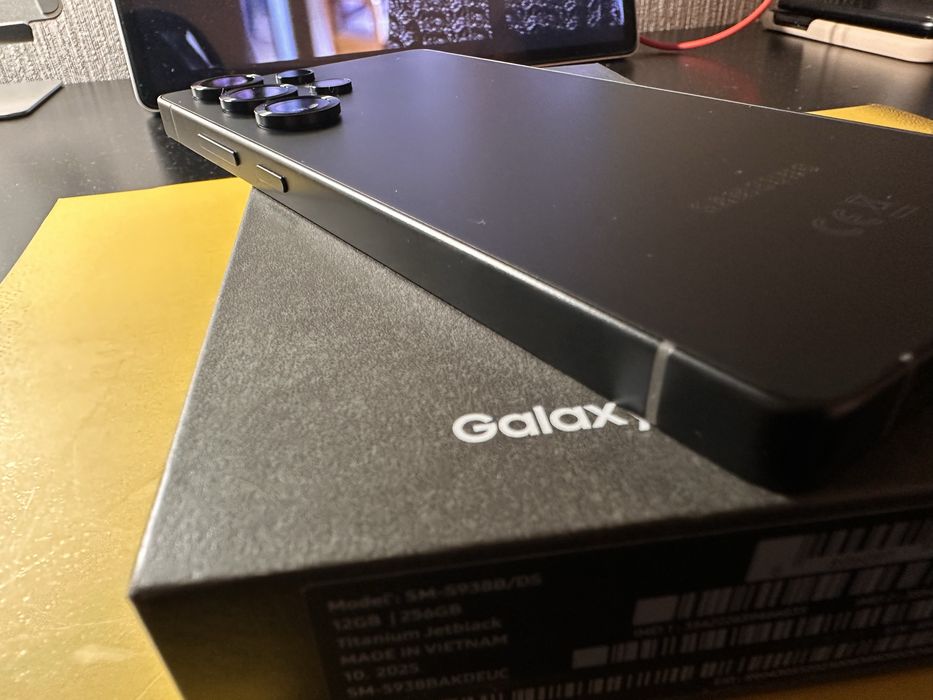 Samsung Galaxy S25 Ultra 12/256GB Jet Black Ідеальний стан і Гарантія