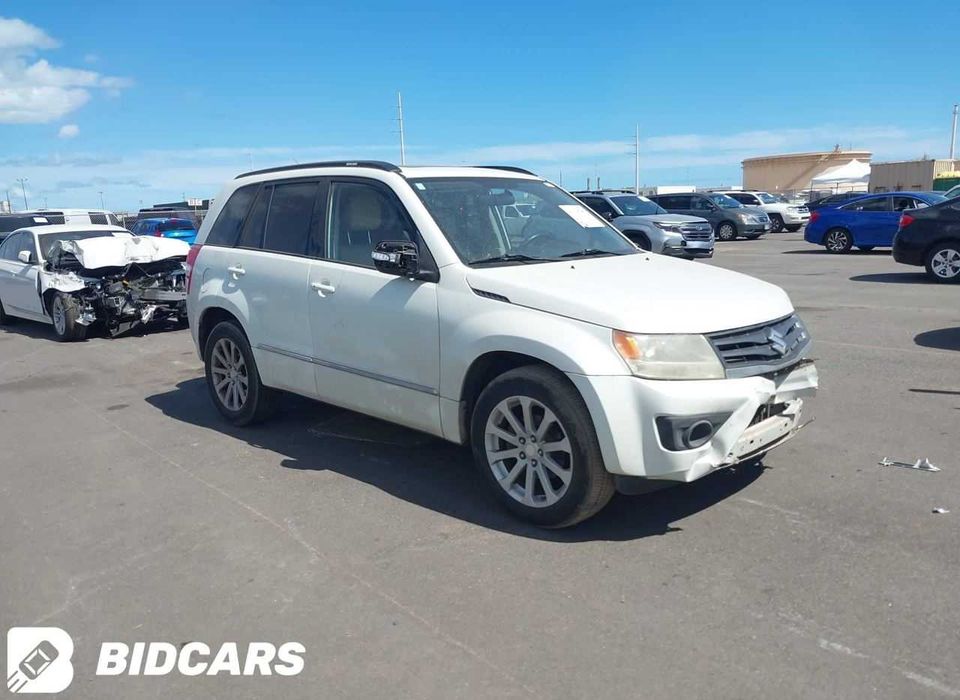 SUZUKI GRAND VITARA 2013 2.4 Części