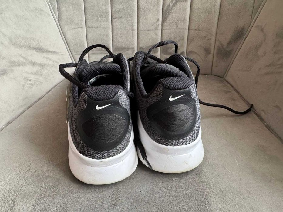 кросівки Nike модель 902813-002 розмір +-38.5