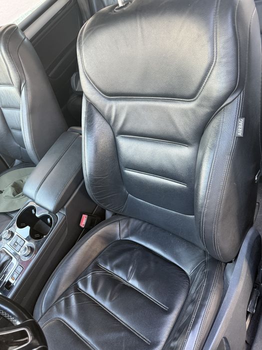 VW touareg 3.0 tdi 262cv