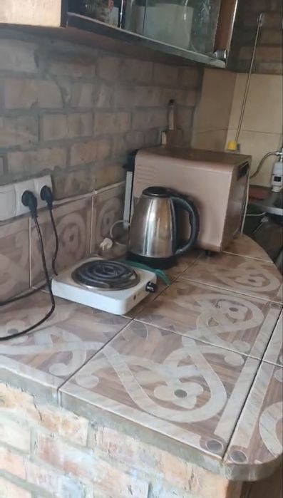 Продам будинок поряд з містом !!