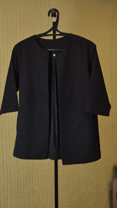 Піджак чорний жіночий класичний