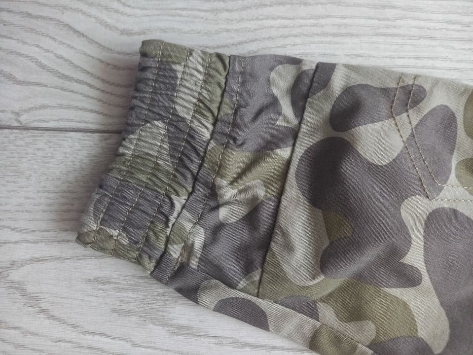 Spodnie moro dla chłopczyka 68, nowe