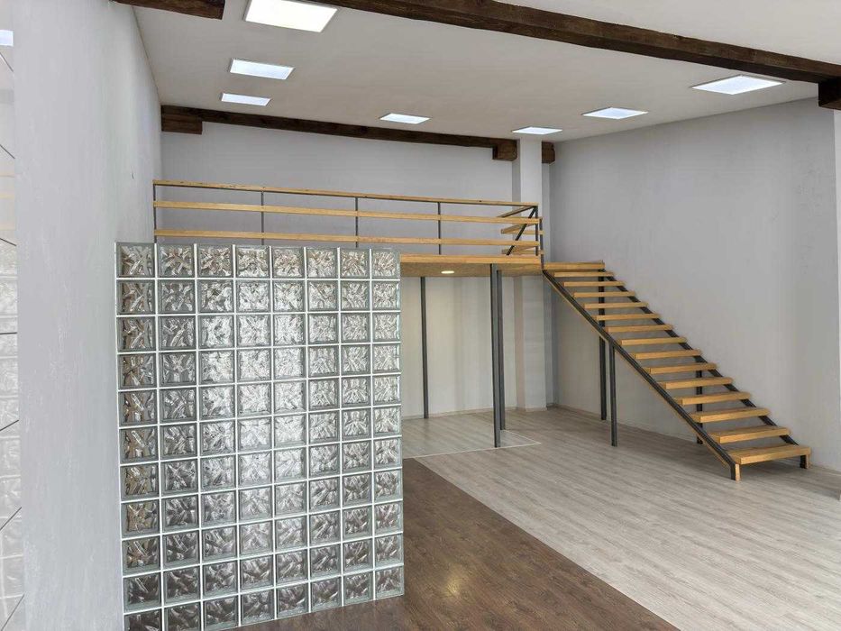 Продаж офісного приміщення 98.8 м2 вул Святослава Хороброго з ремонтом