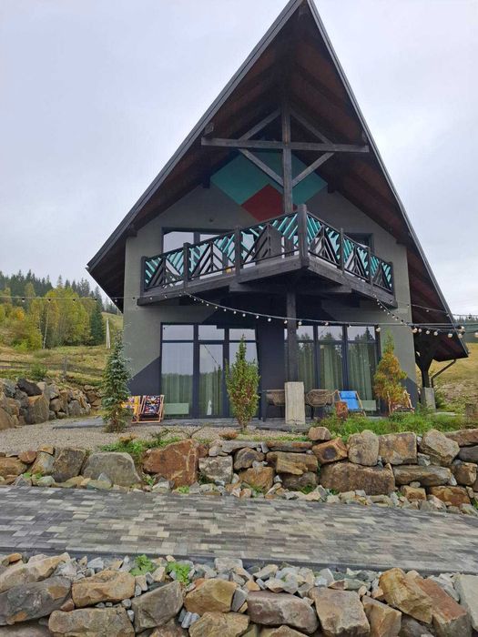 Продаю сучасний котеджний комплекс в серці Карпат! Працюючий бізнес.