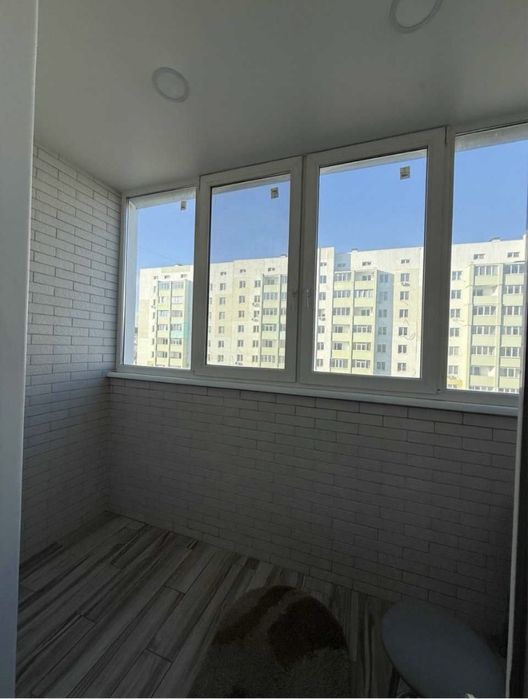 Продам 2 км/ ЖК Миру 3/57м/ З ремонтом/