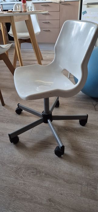 Cadeira secretária criança