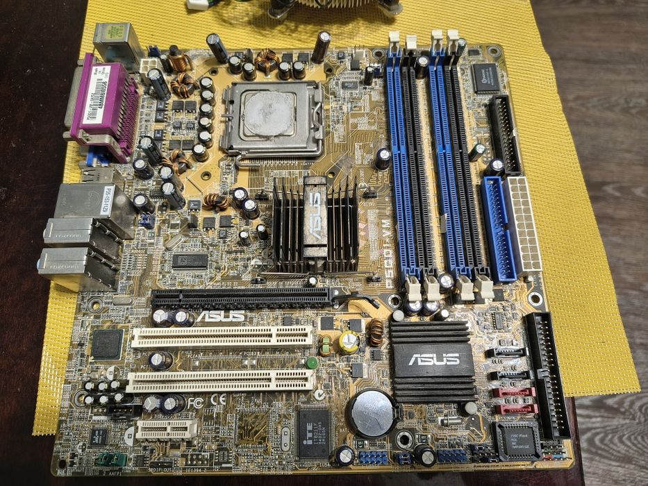 Материнськая плата + кулер