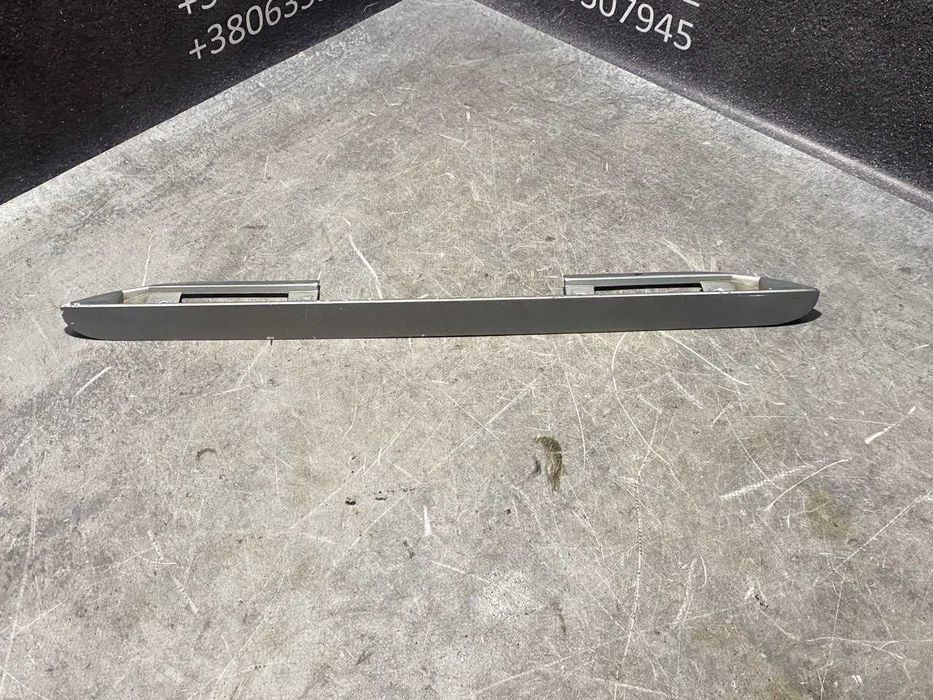 Планка накладка підсвітки номера Mercedes S-Class W140 A1407500027