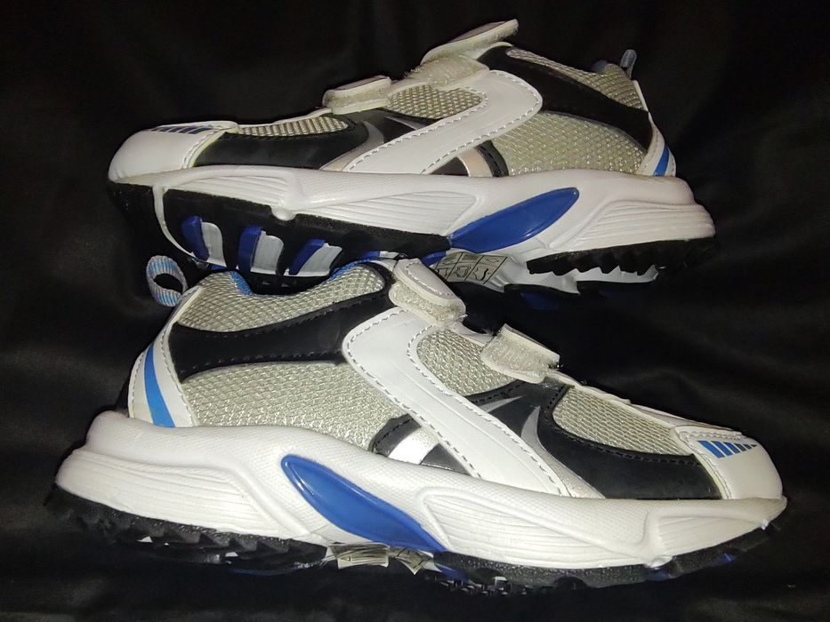 Кроссовки детские размер 31