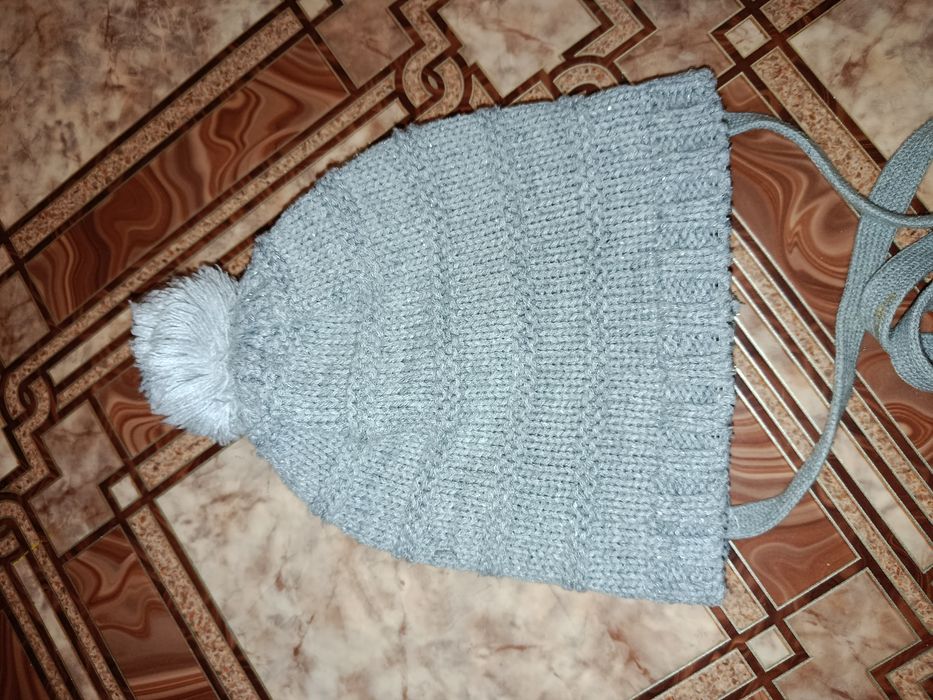 Шапка зимова для дівчинки 4-5 років