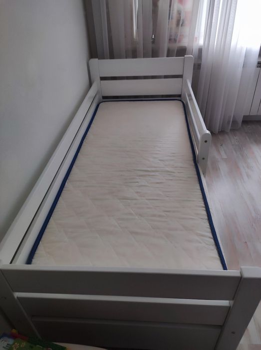 Продам детскую кровать