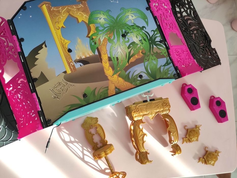 Discoteca Monster High.