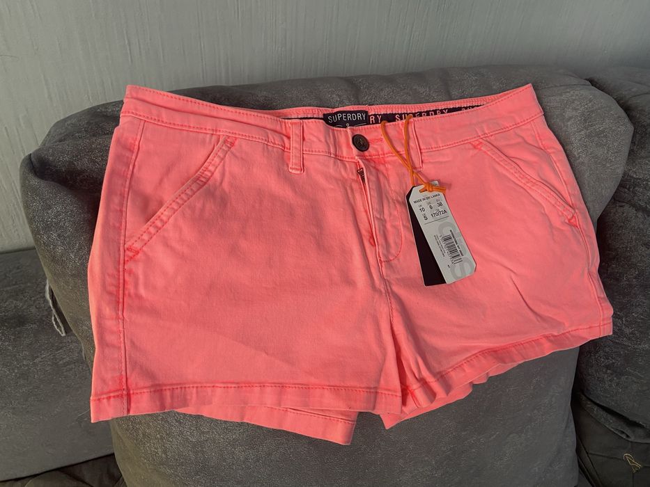 Шорти Superdry S нові