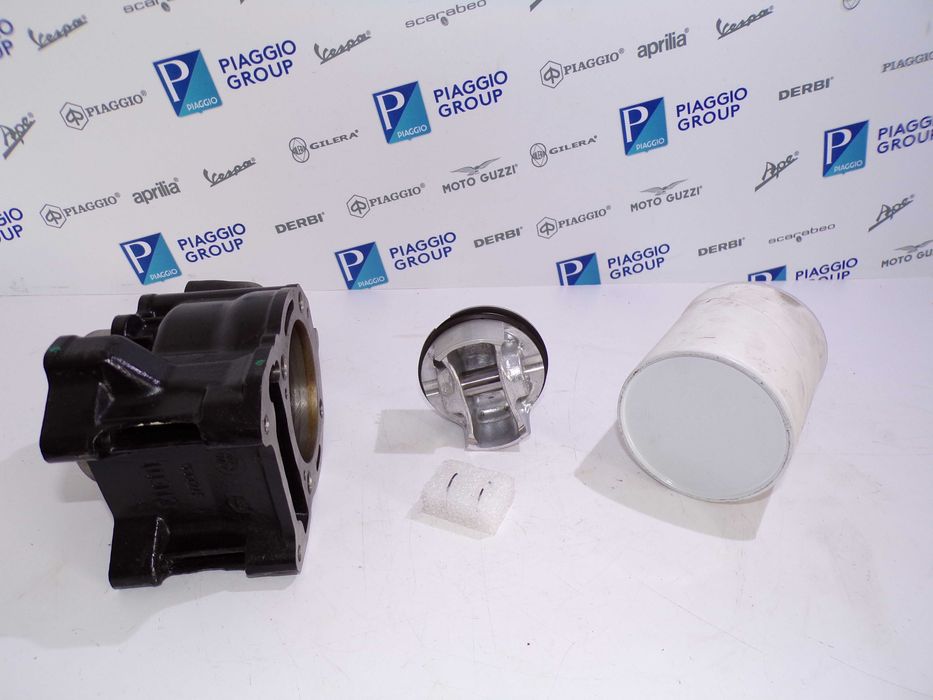 Komplet Cylinder + Tłok  Vespa GTS Piaggio MP3 Aprilia SR 300cc NOWY!