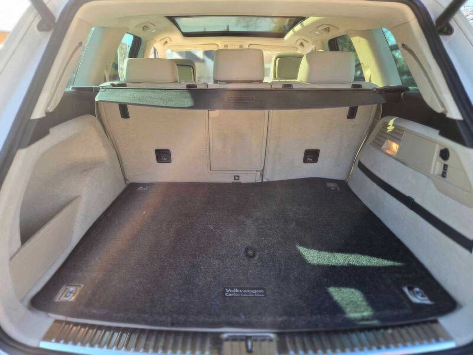 Volkswagen Touareg VR6 Lux      2016