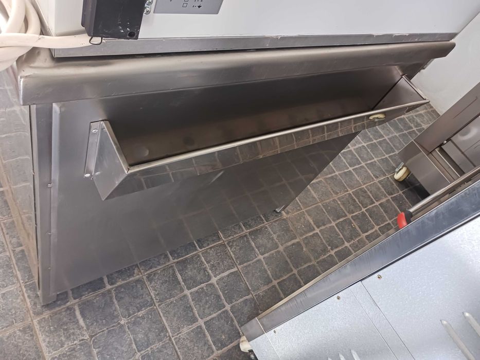 Bancada de apoio inox ACM140 - Usado