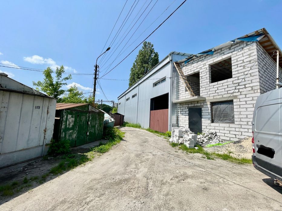 Продам ангар 180 м2. + офис 70 м2., (общая 250 м2.) ул. Белецкого, 38