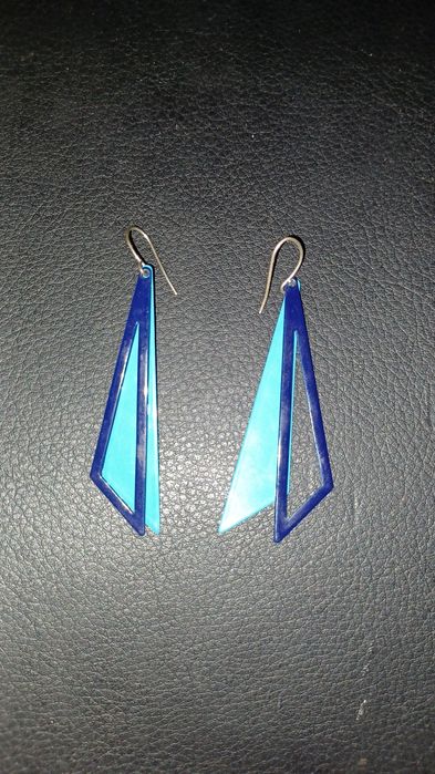 Vendo brincos azuis