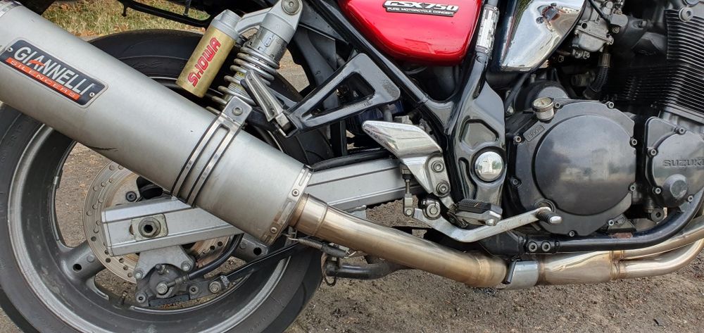 Susuki GSX 750 Inazuma