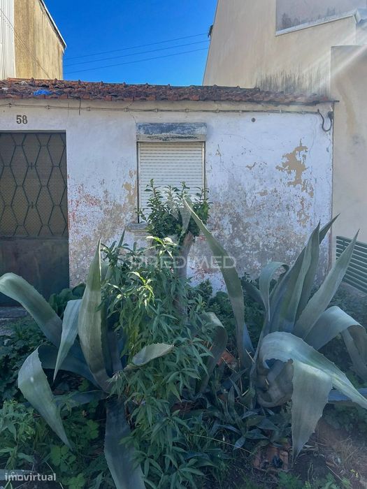 Casa Térrea Na Zona Da Lixa, Felgueiras, Porto