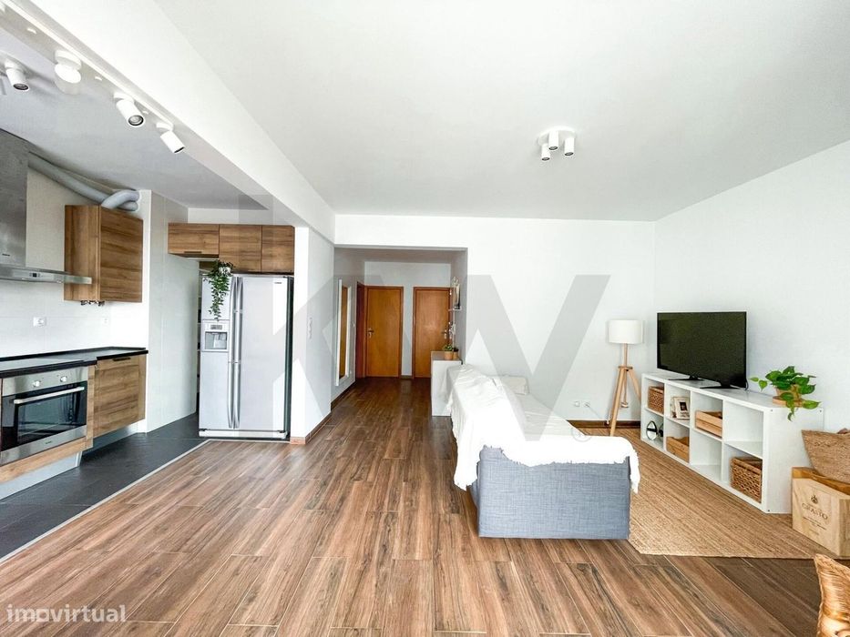 Apartamento T2 para Arrendamento todo renovado e mobilado – Localizaçã