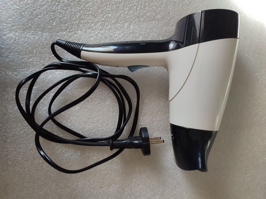 Фен SalonDry Compact PHILIPS и мультистайлер для волос5в1 по 330 грн.