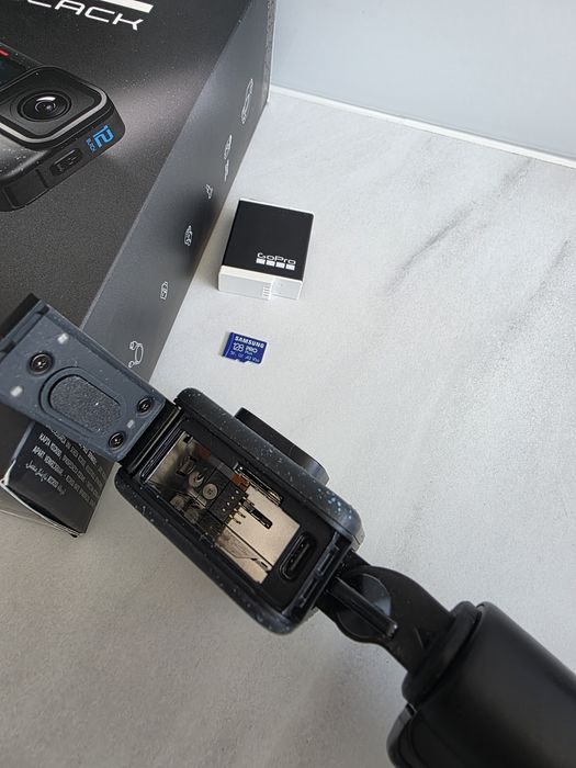 GoPro HERO12 Black – kompletny zestaw, stan bardzo dobry