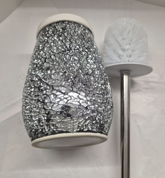 Ершик для ванной комнаты