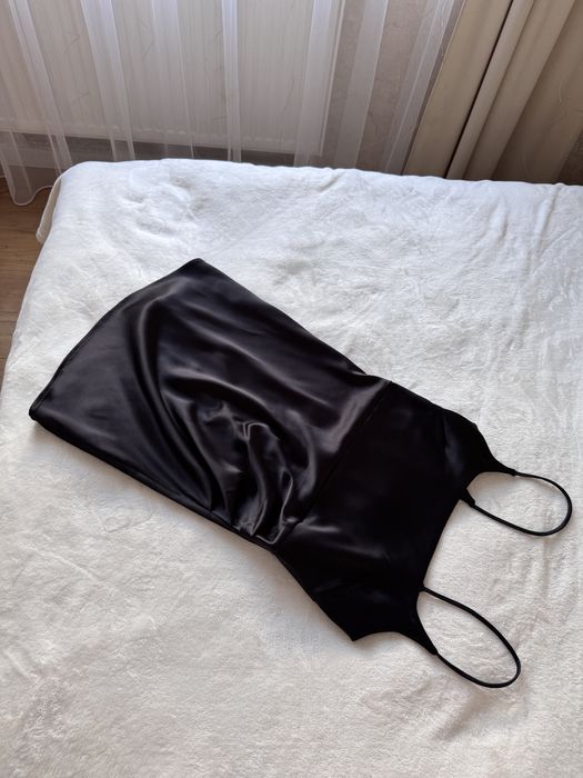 Атласна сатинова сукня Zara