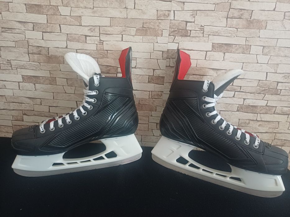 Łyżwy hokejowe Bauer X300 roz.45.5EU.