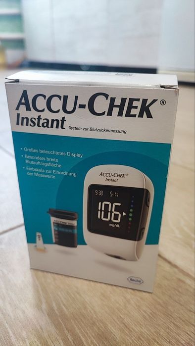 Глюкометр Accu-Chek Instant