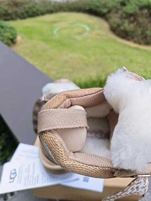 Buty śnieżne Ugg Lowmel R.37
