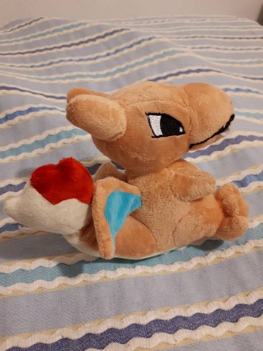 Pokémon peluche Charizard