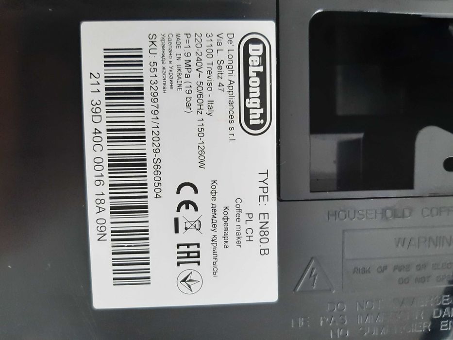 Máquina de café nespresso delonghi