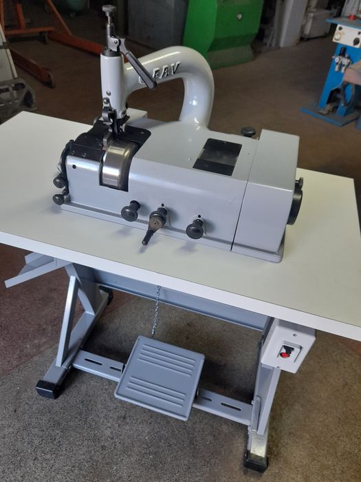 Máquina de facear pele