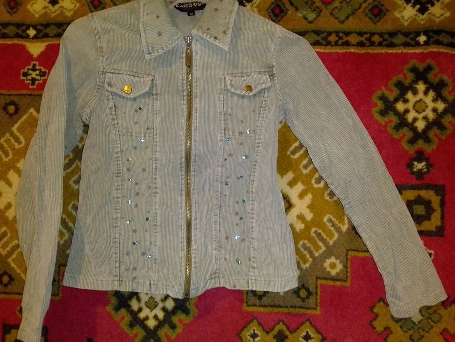 Продам детский костюмчик