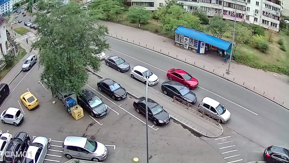 ТРЕКИНГ‼️ 4Mp 4Мп PTZ WIFI IP камера поворотная уличная вулична поворотна для відеонагляду видеонаблюдения с микрофоном хмарна ICSee ONVIF dahua ezviz