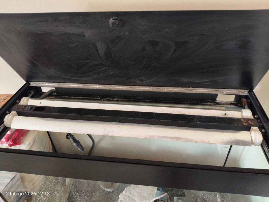 Akwarium 200L z akcesoriami i szafką