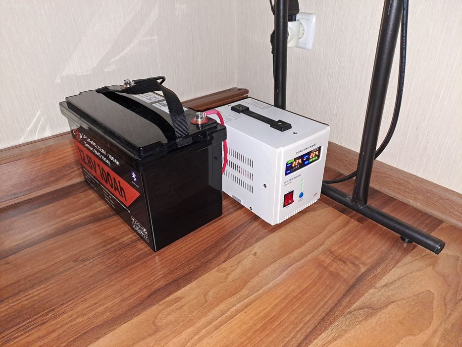 ДБЖ - акумулятор 12 V + інвертор 350 W
