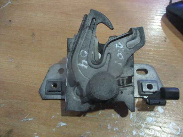 Fechadura / fecho capot VOLVO V50 (MW)