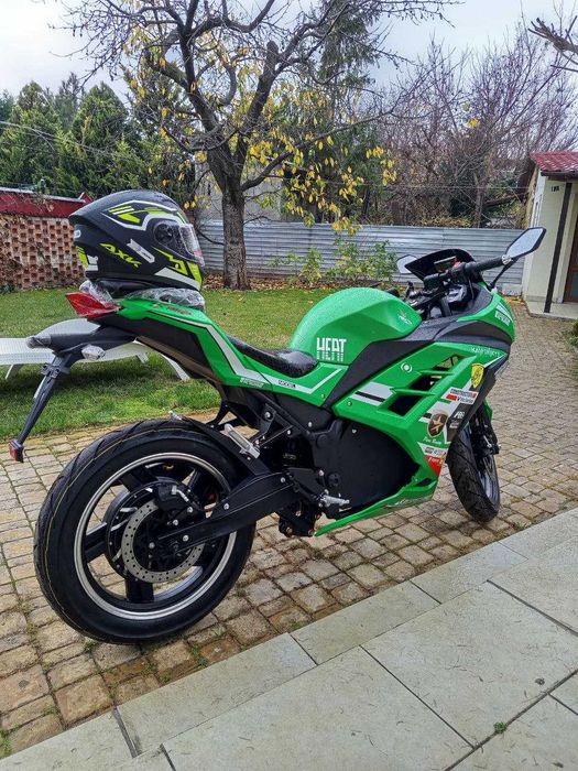 Электромотоцикл Ninja Электробайк 2950W шлем ПОДАРОК чорний 55 a Li-on