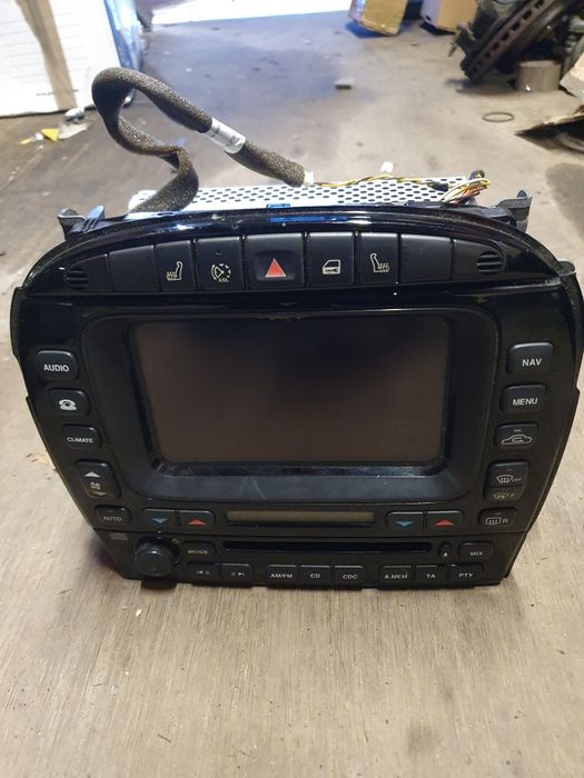 Radio wyswietlacz jaguar xj x350
